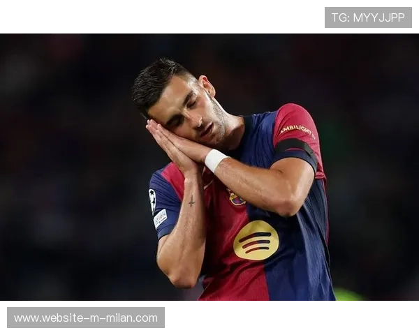 巴萨费兰·托雷斯反越位轻巧挑进门框,精彩瞬间再现 巴萨费兰·托雷斯反越位轻巧挑进门框,精彩瞬间再现